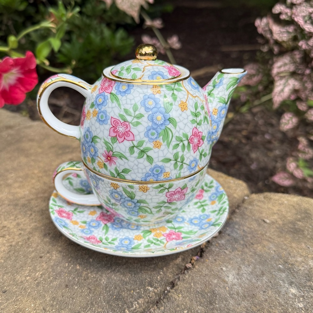 Two’s Company Chintz Dana Floral Tea For 1 Teapot Cup & Saucer Set Garden Party